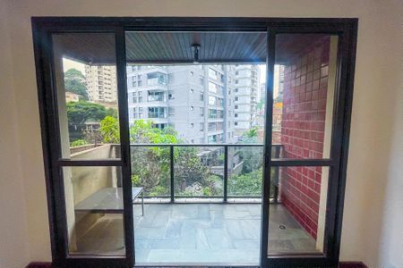 Apartamento para alugar com 90m², 3 quartos e 2 vagas Apartamento para alugar com 90m², 3 quartos e 2 vagasVaranda