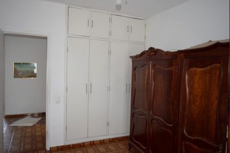 Casa à venda com 200m², 4 quartos e 2 vagasQuarto 2