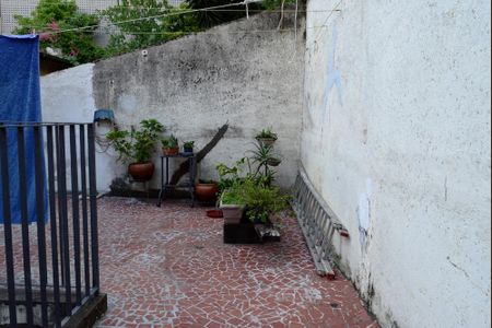 Casa à venda com 200m², 4 quartos e 2 vagasQuintal