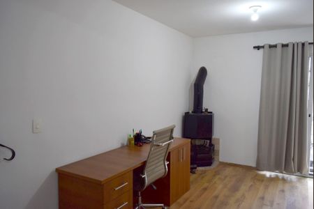 Casa à venda com 200m², 4 quartos e 2 vagasEscritório