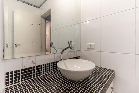 Apartamento para alugar com 109m², 3 quartos e sem vagaBanheiro