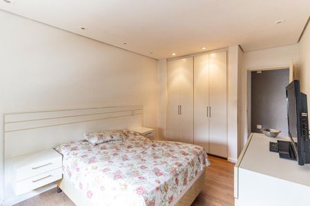Apartamento para alugar com 109m², 3 quartos e sem vagaQuarto 2