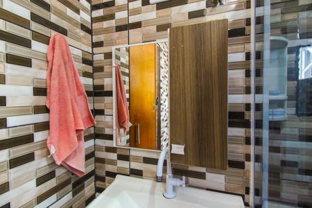 Apartamento à venda com 46m², 2 quartos e sem vaga Apartamento à venda com 46m², 2 quartos e sem vagaBanheiro