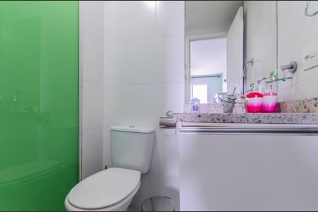 Apartamento à venda com 69m², 2 quartos e 1 vagaBanheiro da Suíte