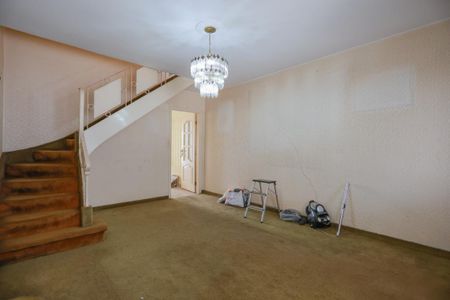 Casa à venda com 300m², 3 quartos e 5 vagasSala