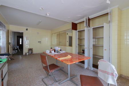 Casa à venda com 300m², 3 quartos e 5 vagasCopa e Cozinha