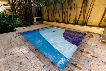 Apartamento à venda com 160m², 4 quartos e 3 vagasÁrea comum - Piscina