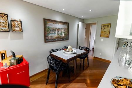 Apartamento à venda com 160m², 4 quartos e 3 vagasCopa