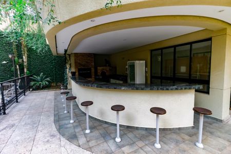 Apartamento à venda com 160m², 4 quartos e 3 vagasÁrea comum - Churrasqueira