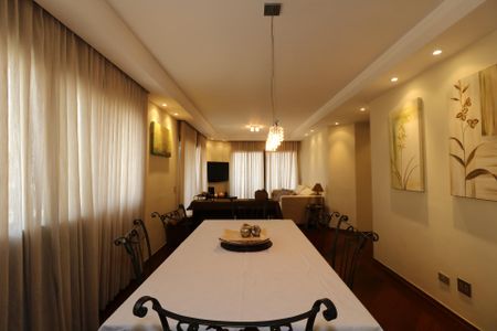 Apartamento à venda com 200m², 4 quartos e 3 vagasSala de Jantar