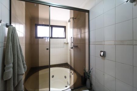 Apartamento à venda com 200m², 4 quartos e 3 vagasBanheiro da Suíte 2