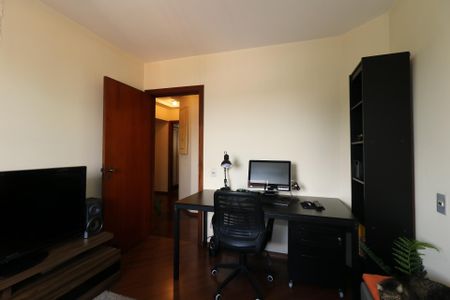 Apartamento à venda com 200m², 4 quartos e 3 vagasQuarto 1