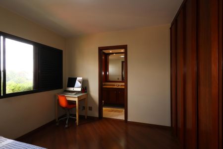 Apartamento à venda com 200m², 4 quartos e 3 vagasSuíte 1