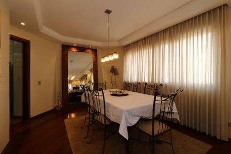 Apartamento à venda com 200m², 4 quartos e 3 vagasSala de Jantar