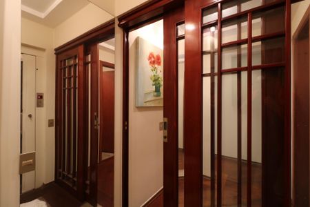 Apartamento à venda com 200m², 4 quartos e 3 vagasÁrea comum - Hall Social