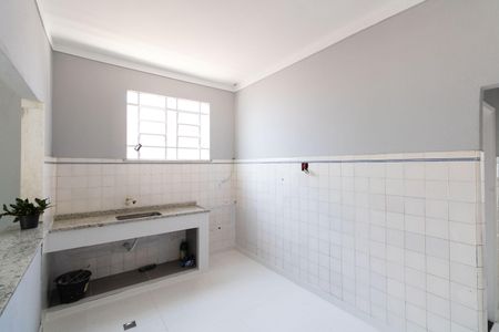 Casa para alugar com 360m², 3 quartos e 3 vagas Casa para alugar com 360m², 3 quartos e 3 vagasCozinha
