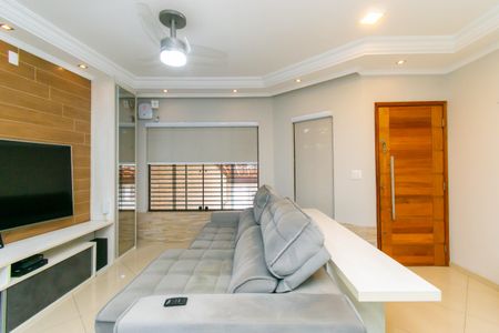 Casa à venda com 225m², 3 quartos e 1 vagaSala