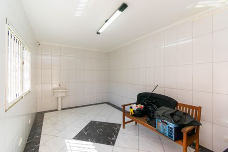 Casa à venda com 225m², 3 quartos e 1 vagaLavanderia