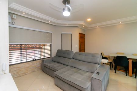 Casa à venda com 225m², 3 quartos e 1 vagaSala