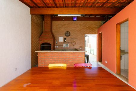 Casa à venda com 225m², 3 quartos e 1 vagaVaranda Gourmet