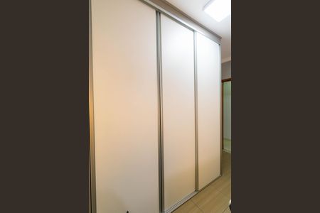 Casa à venda com 225m², 3 quartos e 1 vagaQuarto 1 - Escritório