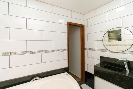 Casa à venda com 225m², 3 quartos e 1 vagaBanheiro da Suíte