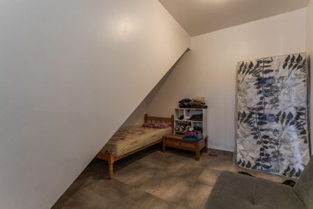 Casa à venda com 100m², 4 quartos e 2 vagasSala