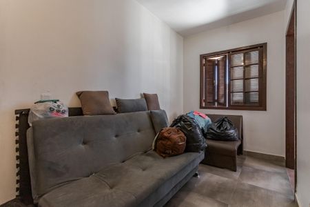 Casa à venda com 100m², 4 quartos e 2 vagasSala
