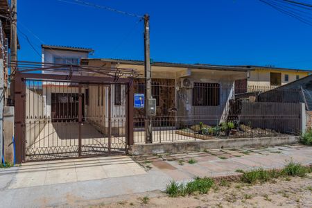 Casa à venda com 100m², 4 quartos e 2 vagasFachada