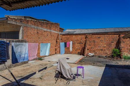 Casa à venda com 100m², 4 quartos e 2 vagasQuintal