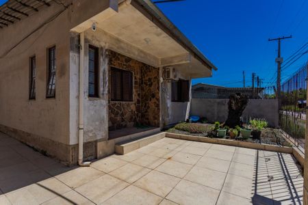 Casa à venda com 100m², 4 quartos e 2 vagasQuintal