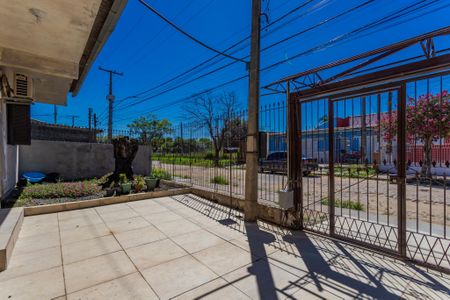 Casa à venda com 100m², 4 quartos e 2 vagasQuintal