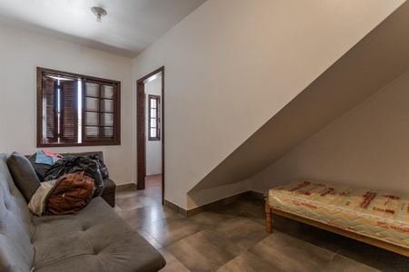 Casa à venda com 100m², 4 quartos e 2 vagasSala