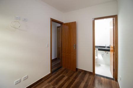 Casa à venda com 119m², 3 quartos e 2 vagasSuite 3