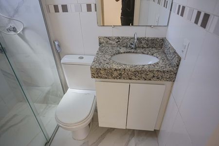 Apartamento para alugar com 65m², 3 quartos e 1 vagaBanheiro do Quarto 2