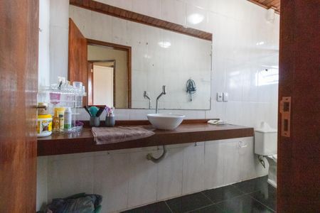 Casa de condomínio à venda com 140m², 3 quartos e 1 vagaBanheiro