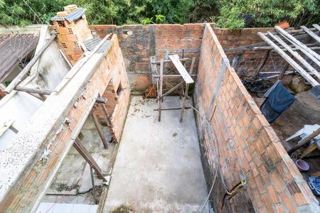 Casa de condomínio à venda com 140m², 3 quartos e 1 vagaQuintal