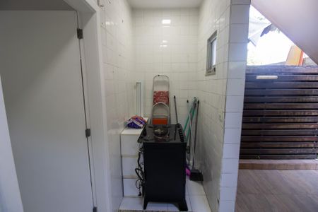 Casa de condomínio à venda com 116m², 3 quartos e 1 vagaÁrea de Serviço