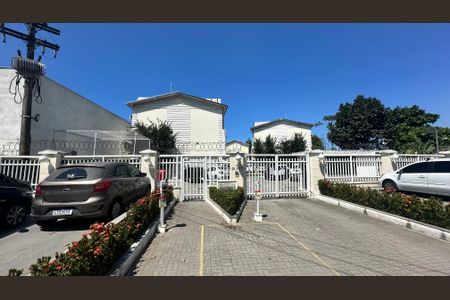 Casa de condomínio à venda com 116m², 3 quartos e 1 vagaFachada