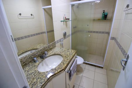 Casa de condomínio à venda com 116m², 3 quartos e 1 vagaBanheiro