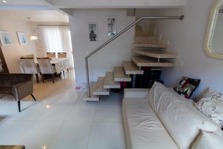 Casa de condomínio à venda com 90m², 3 quartos e 2 vagasSALA