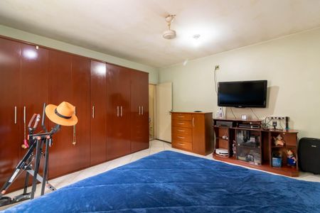 Casa para alugar com 255m², 4 quartos e 2 vagas Casa para alugar com 255m², 4 quartos e 2 vagasSuíte 1