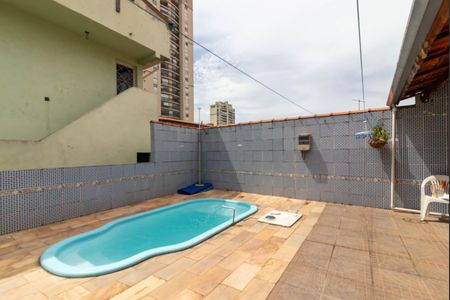 Casa para alugar com 255m², 4 quartos e 2 vagas Casa para alugar com 255m², 4 quartos e 2 vagasPiscina