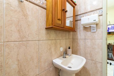 Casa para alugar com 255m², 4 quartos e 2 vagas Casa para alugar com 255m², 4 quartos e 2 vagasBanheiro 3