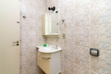 Casa para alugar com 255m², 4 quartos e 2 vagas Casa para alugar com 255m², 4 quartos e 2 vagasBanheiro da Suíte 2