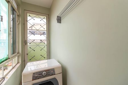 Casa para alugar com 255m², 4 quartos e 2 vagas Casa para alugar com 255m², 4 quartos e 2 vagasVaranda da Suíte 1