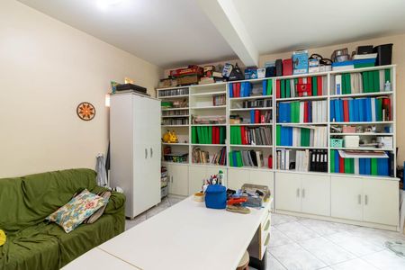 Casa para alugar com 255m², 4 quartos e 2 vagas Casa para alugar com 255m², 4 quartos e 2 vagasEscritório