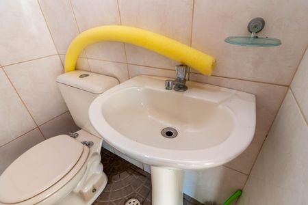 Casa para alugar com 255m², 4 quartos e 2 vagas Casa para alugar com 255m², 4 quartos e 2 vagasBanheiro de Serviço