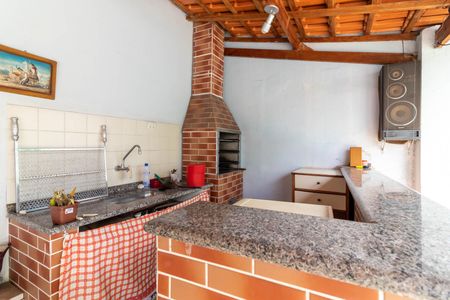 Casa para alugar com 255m², 4 quartos e 2 vagas Casa para alugar com 255m², 4 quartos e 2 vagasChurrasqueira