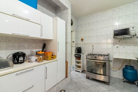 Casa para alugar com 255m², 4 quartos e 2 vagas Casa para alugar com 255m², 4 quartos e 2 vagasCozinha